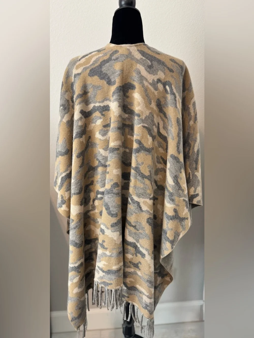 Camo Ruana Poncho Wrap Fringe Shawl Camo Beige Gray Open Front One Size